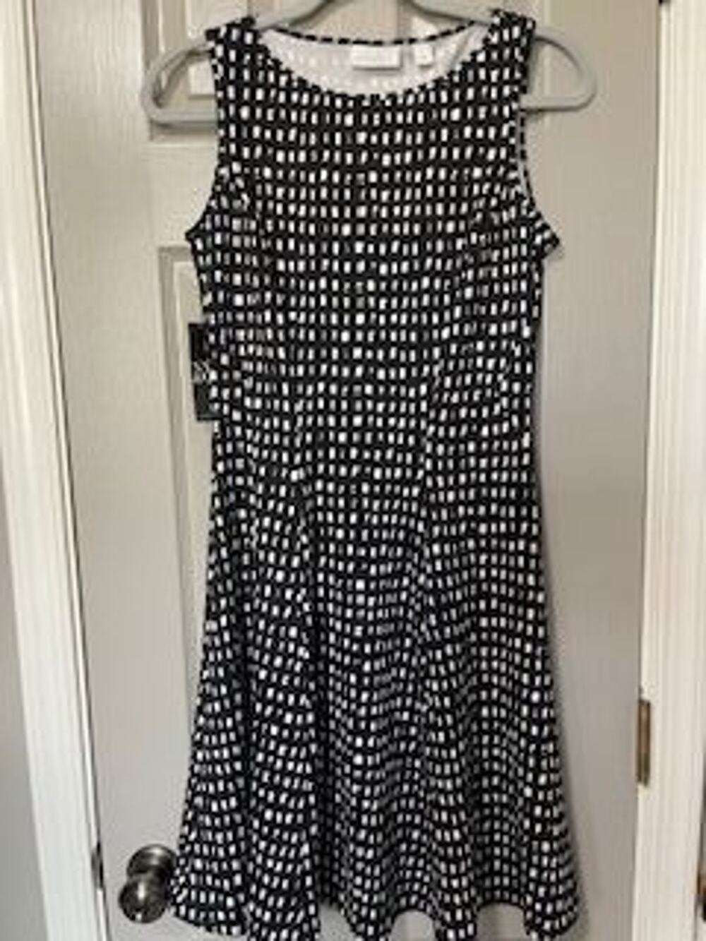 #D74 NWT NY&C black & white geometric print fit & flare dress size small
